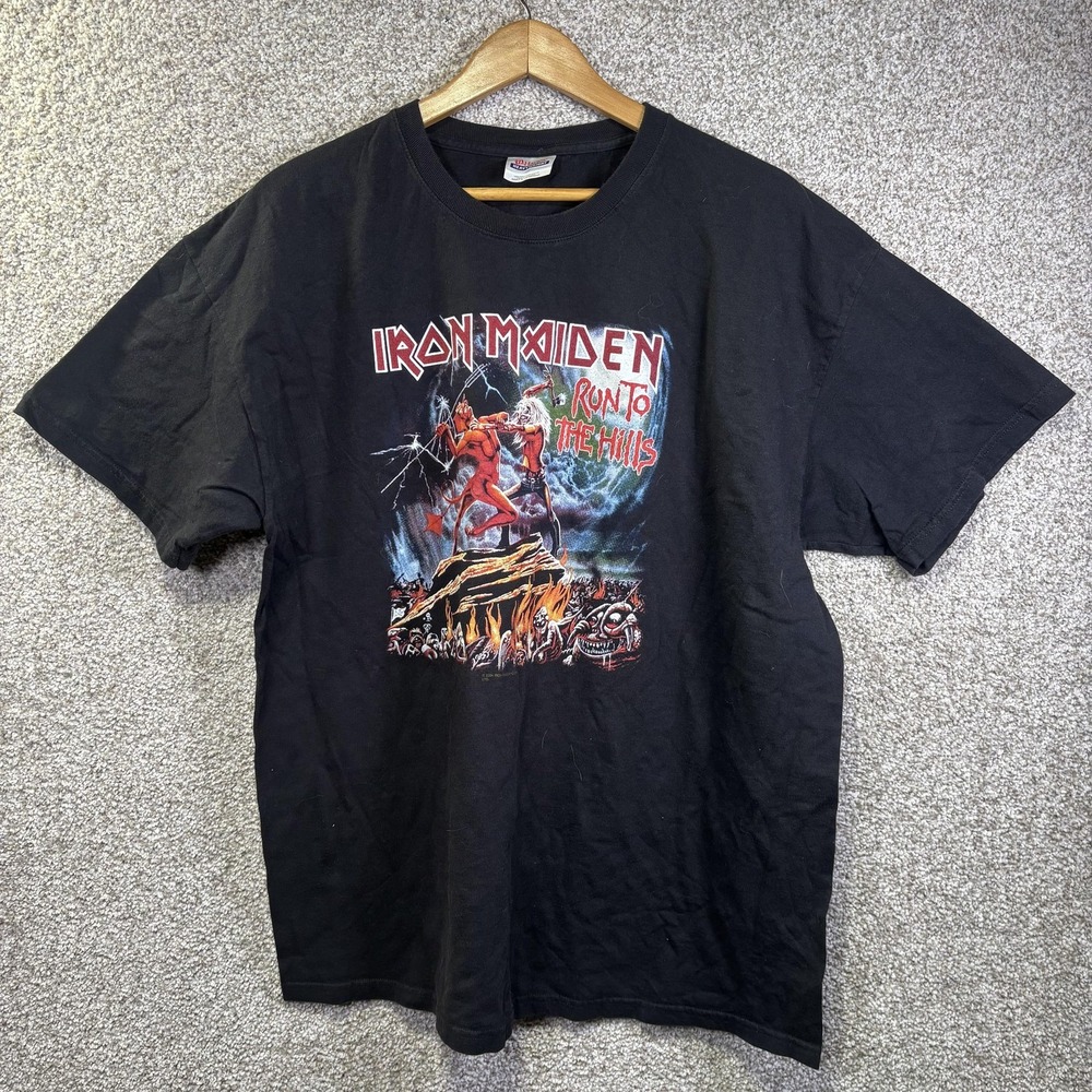 Vintage Iron Maiden Hanes Shirt Mens XL Black Run To The Hills Graphic Tee 2000s